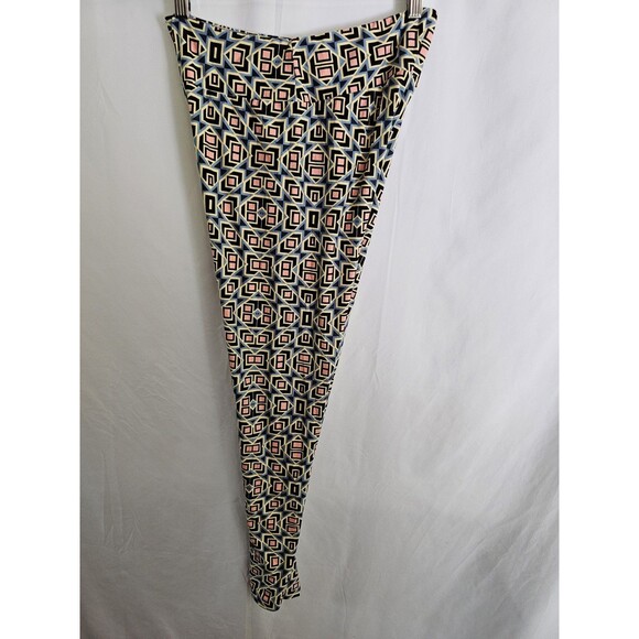 LuLaRoe Leggings Tall & Curvy Geometric Print Blue Pink Yellow Soft Stretch Pant - Picture 4 of 8